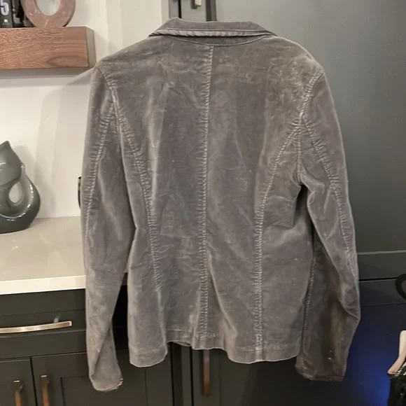 Grey suede jacket. - Picture 2 of 2